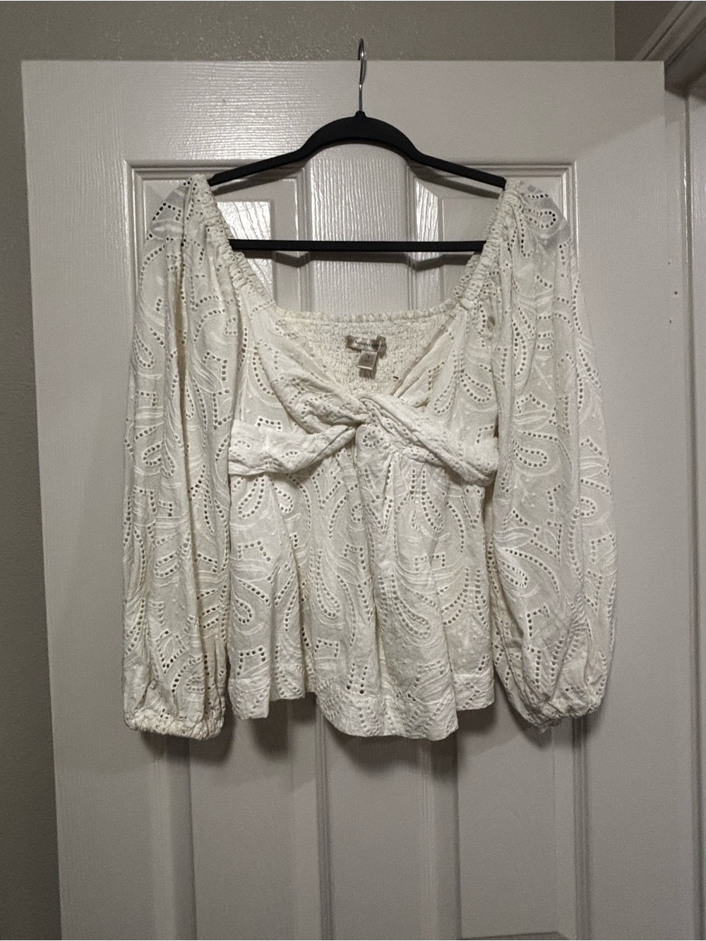 Banana Republic Ivory Eyelet Tie-Front Peasant Blouse